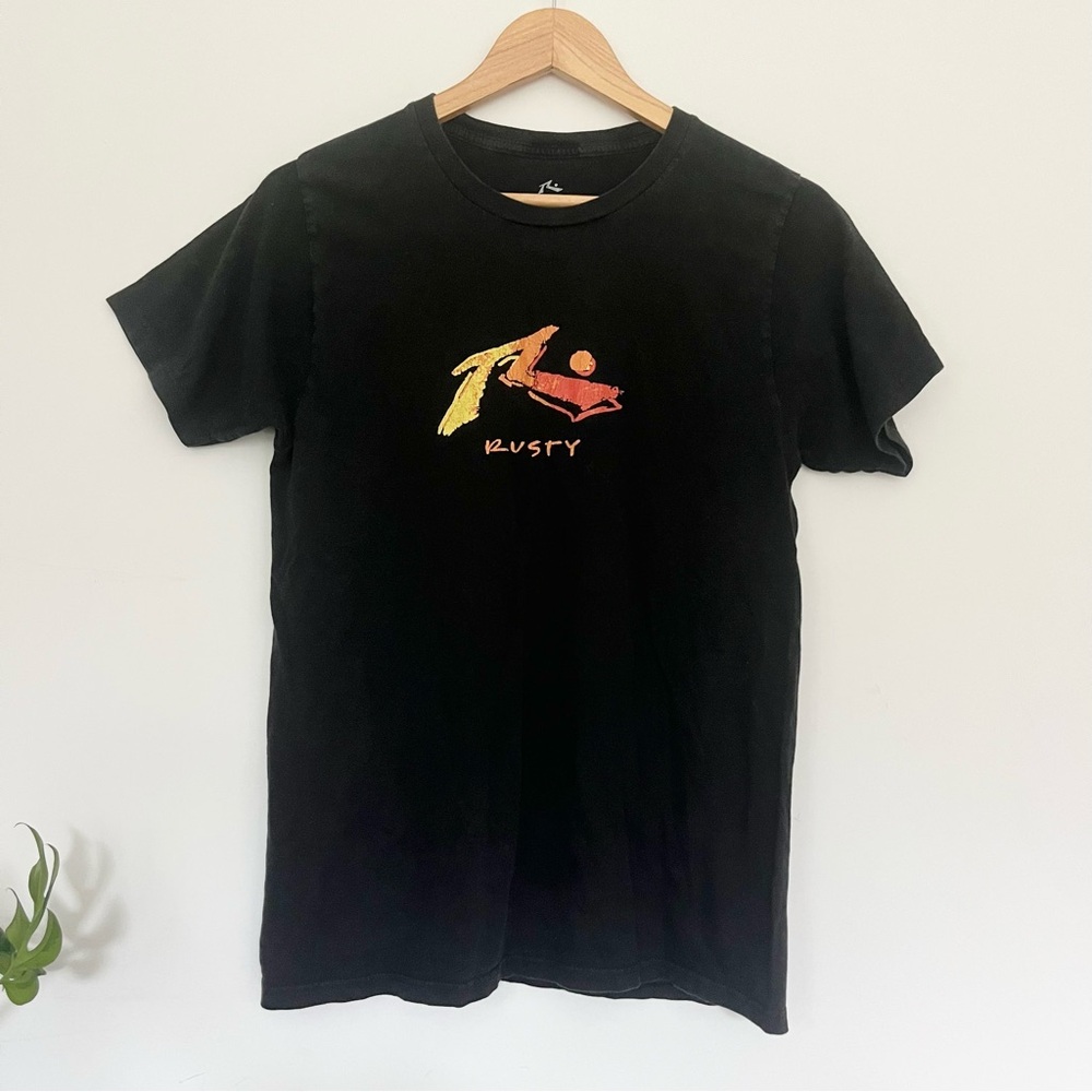 Rusty Classic Skateboard Surfer T Shirt T 100% Cotton Men’s Sz Small Faded